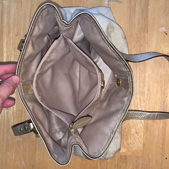 Coach bag - medium size gold shimmer used - Picture 3 of 7